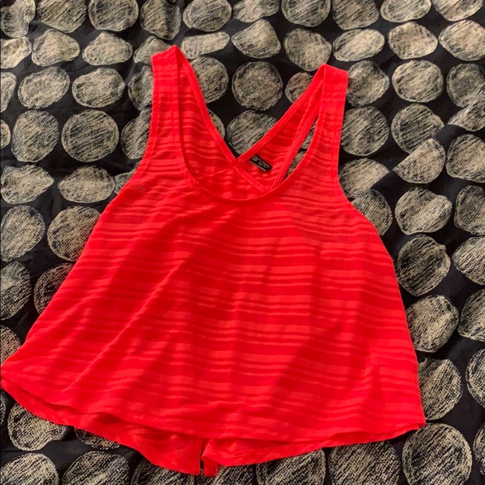 Onzie Flowy tank